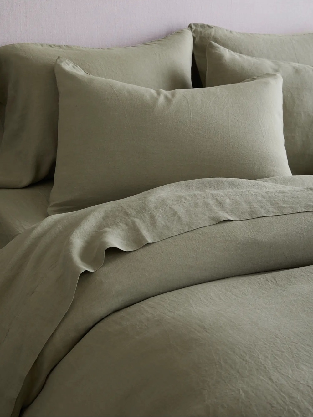 NWOT Quince Linen Duvet Cover Set in Willowleaf Sage Green - King/Cal King
